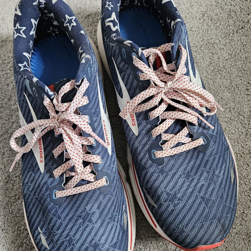 Brooks Blue Running Shoes with Star Pattern